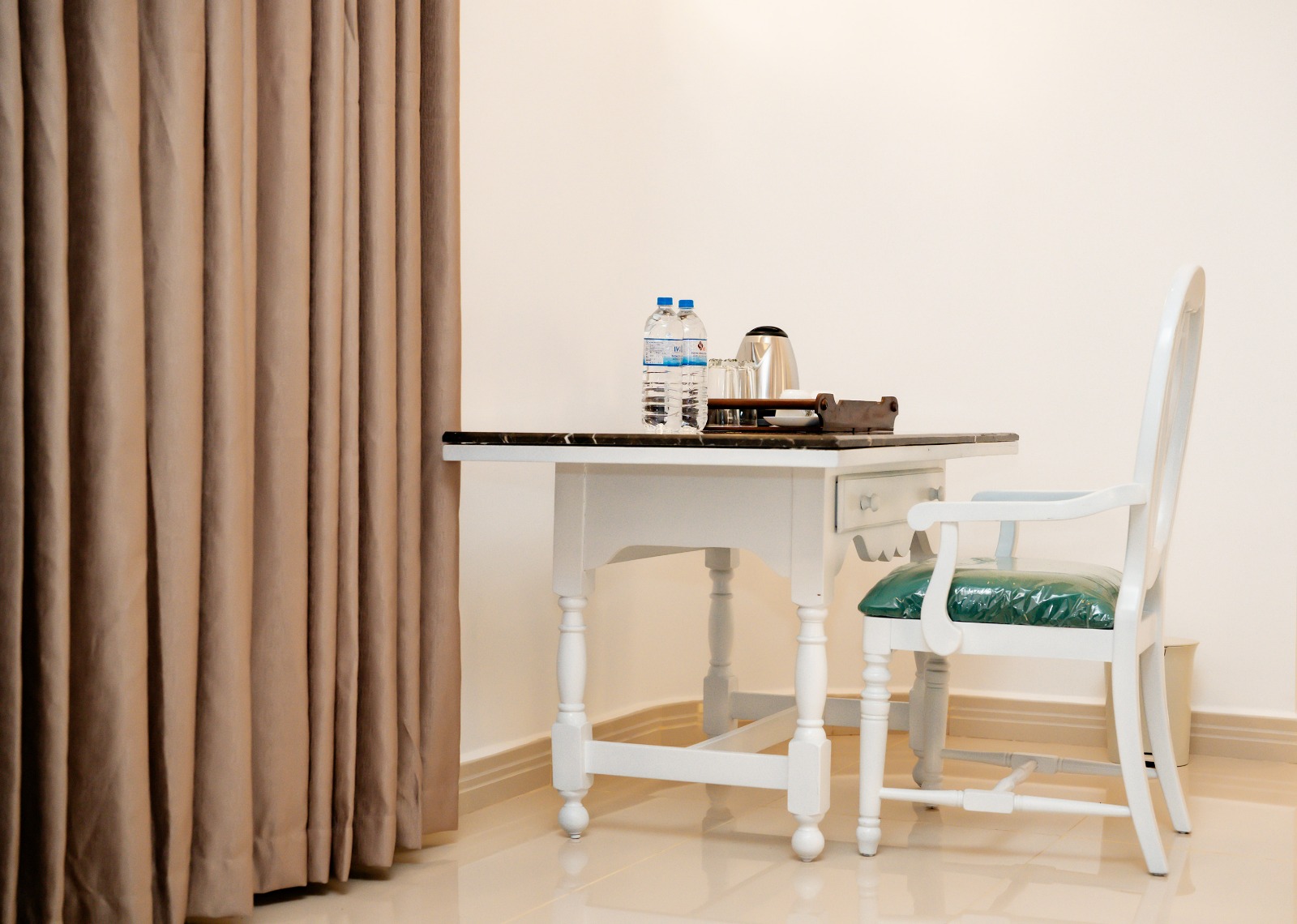Writing desk with tea and coffee making facilities